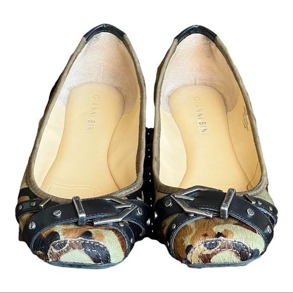 Gianni Bini Peyton Flats 7M Camouflage Calf Hair Leather Slip-On Ballet Shoe - Picture 1 of 8